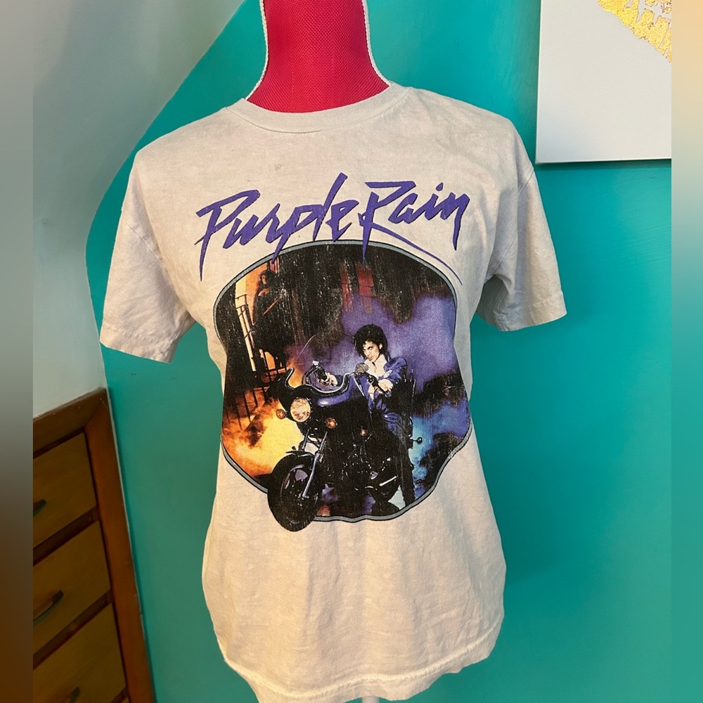 PURPLE RAIN TSHIRT 🟣☔️